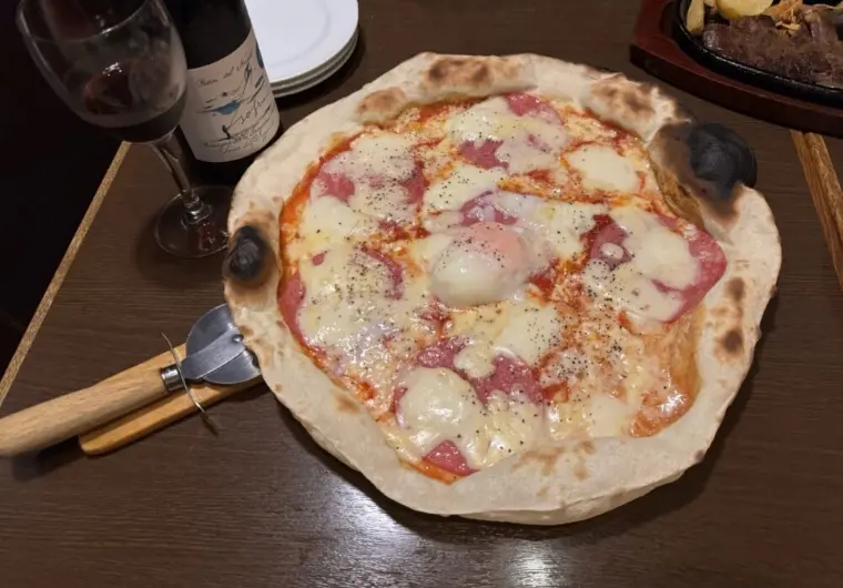伊酒屋ぼーの ピザ写真