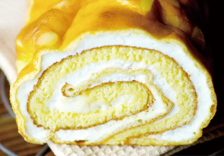厚狭自然菓子トロアメゾン ロールケーキ写真